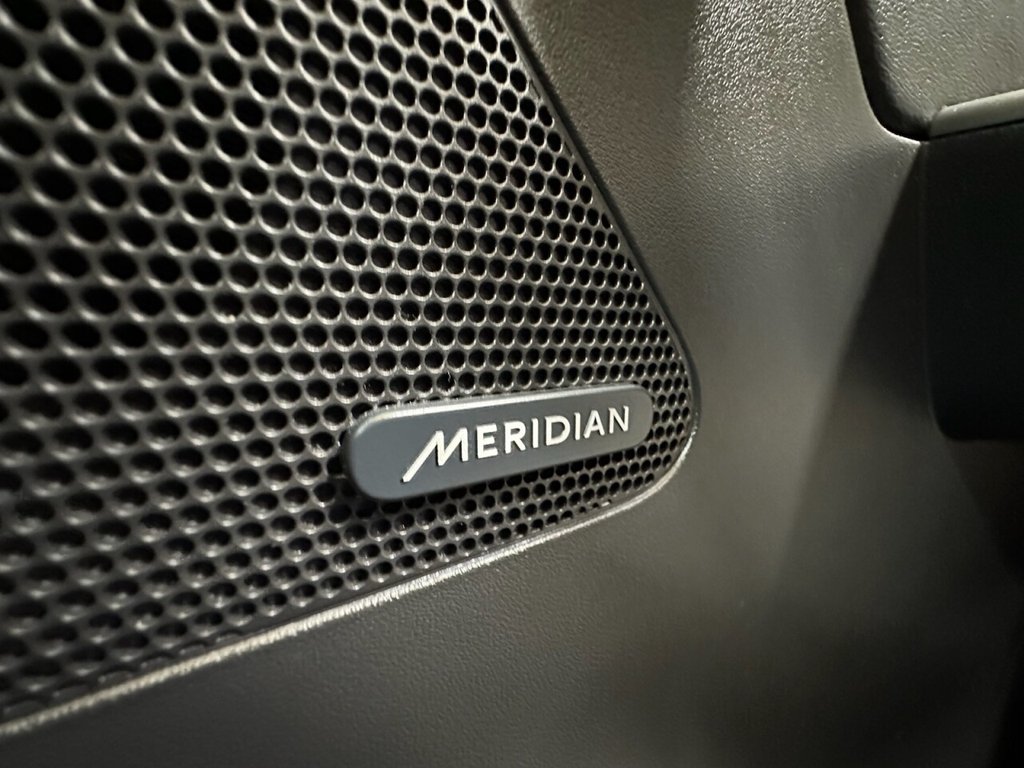 Used Jaguar F-Pace 2018 for sale - 76406216: Photo 21