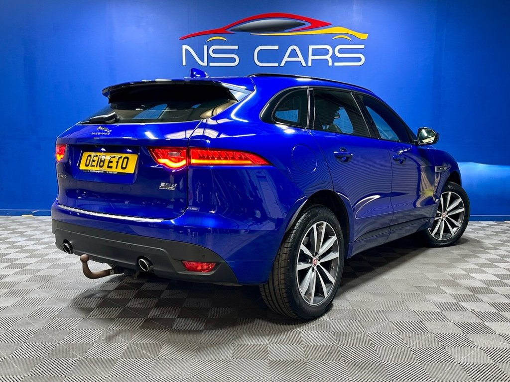Used Jaguar F-Pace 2018 for sale - 76406216: Photo 3