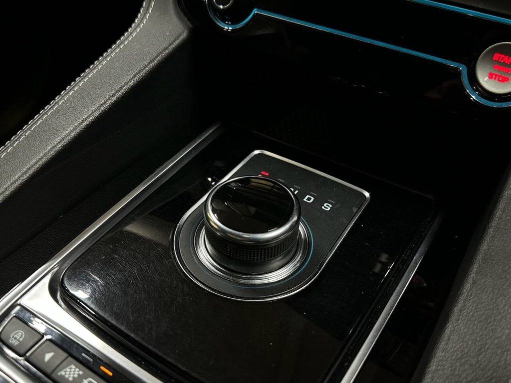 Used Jaguar F-Pace 2018 for sale - 76406216: Photo 39