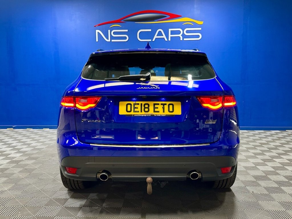Used Jaguar F-Pace 2018 for sale - 76406216: Photo 4
