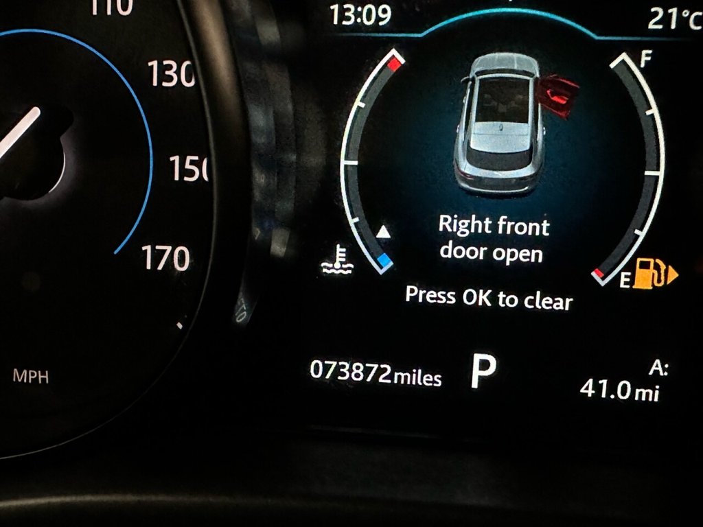 Used Jaguar F-Pace 2018 for sale - 76406216: Photo 40