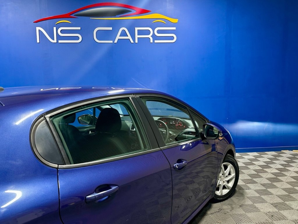 Used Peugeot 208 2015 for sale - 76410383: Photo 16