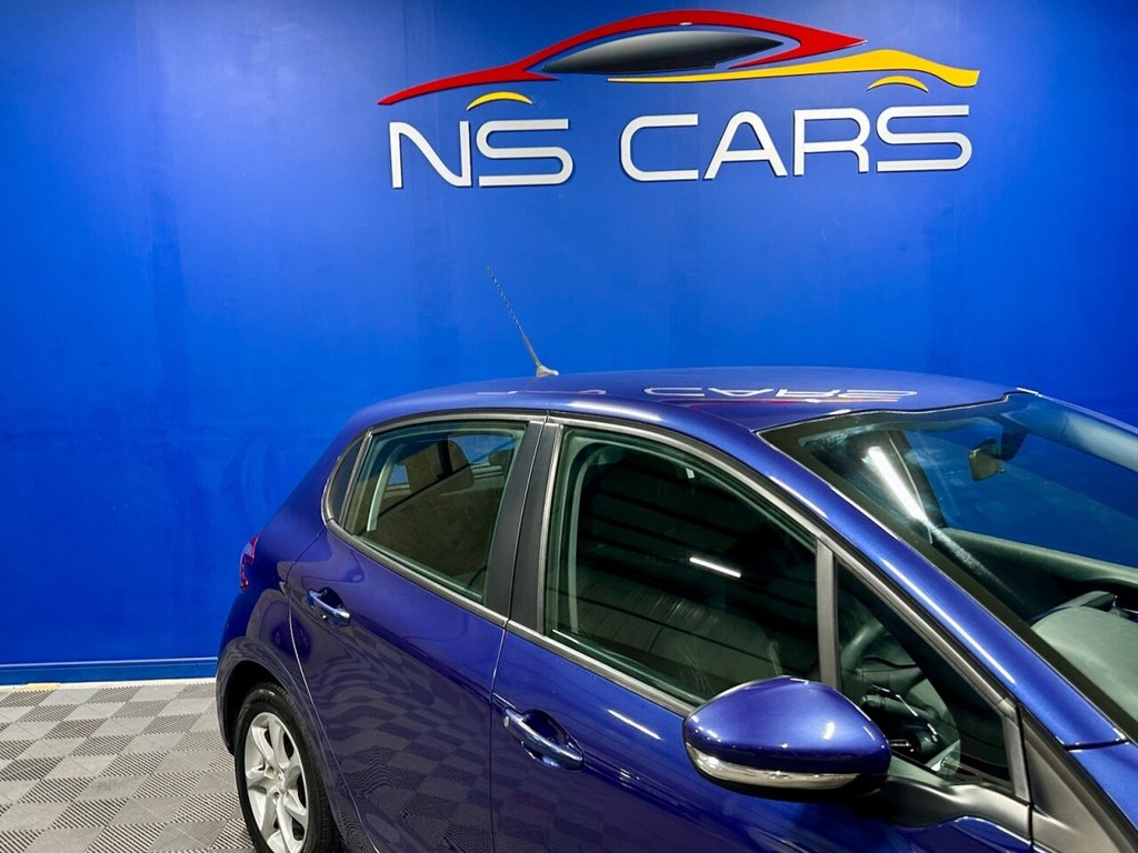 Used Peugeot 208 2015 for sale - 76410383: Photo 27