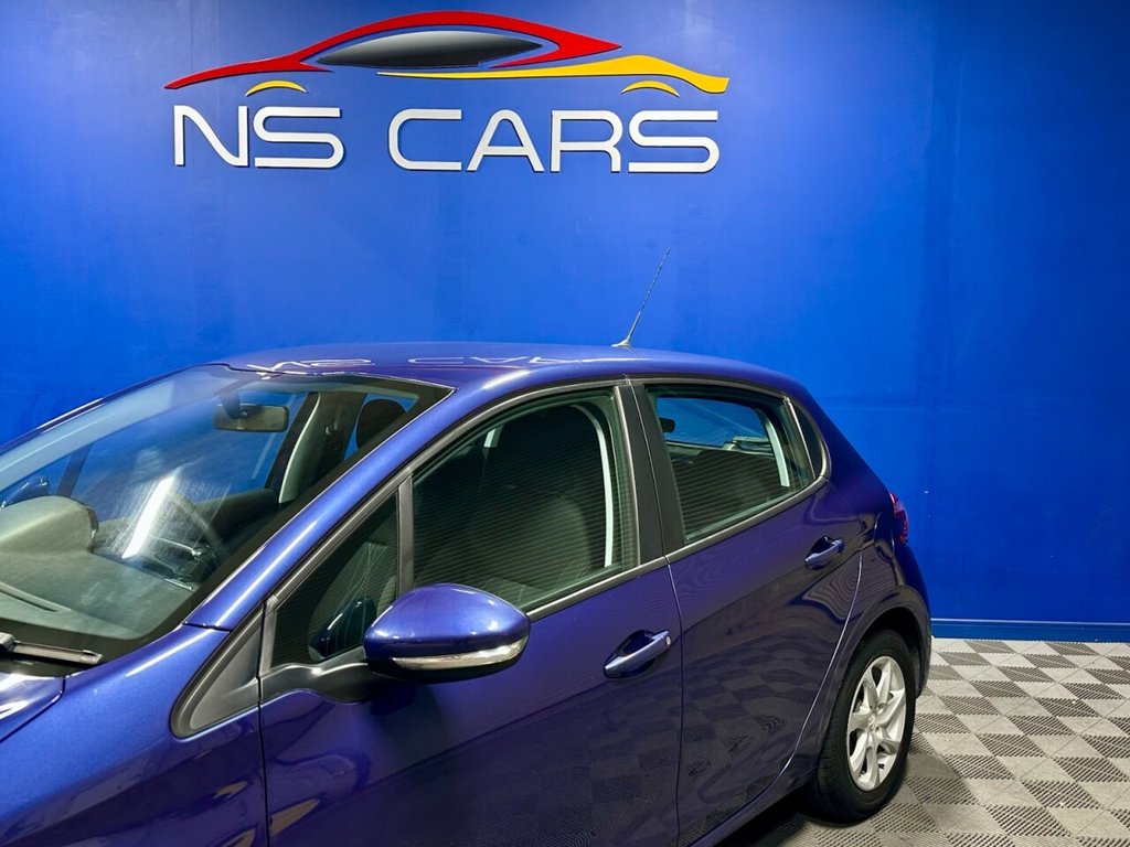 Used Peugeot 208 2015 for sale - 76410383: Photo 35