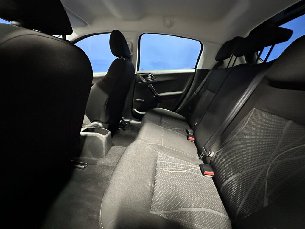 Used Peugeot 208 2015 for sale - 76410383: Photo 37