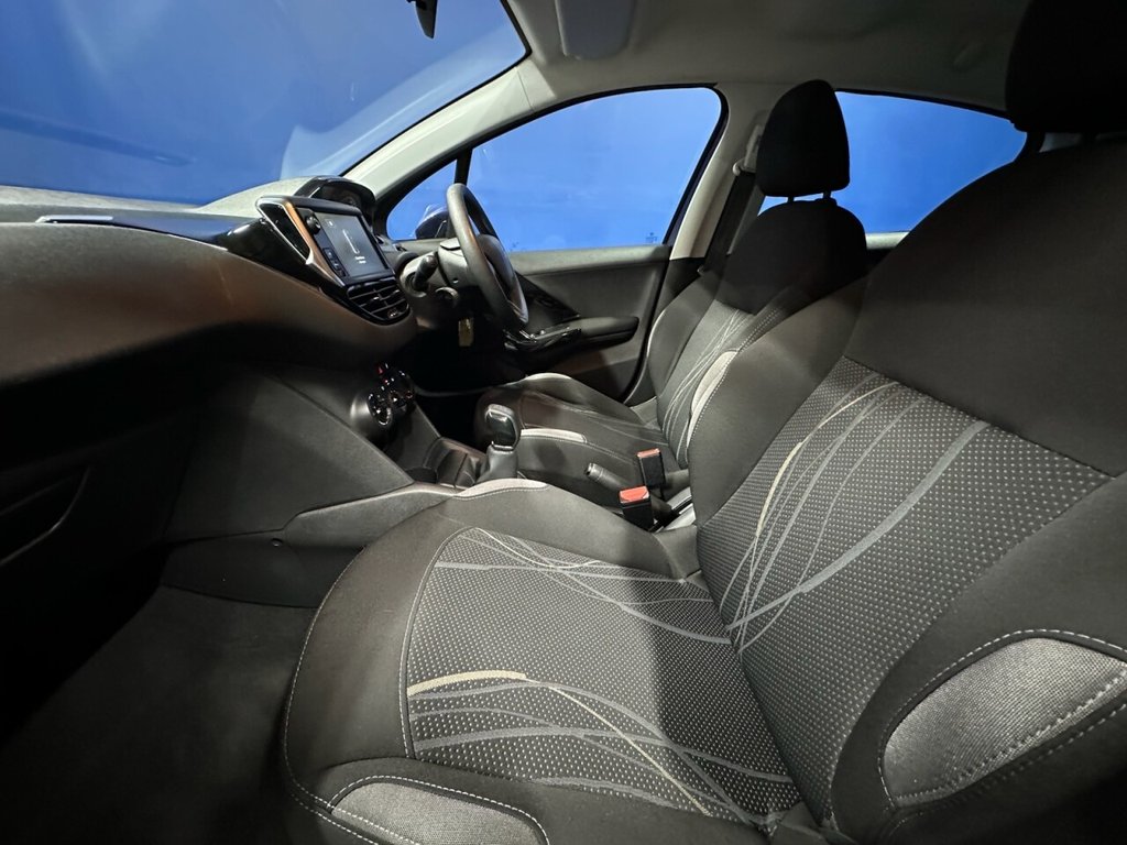 Used Peugeot 208 2015 for sale - 76410383: Photo 38