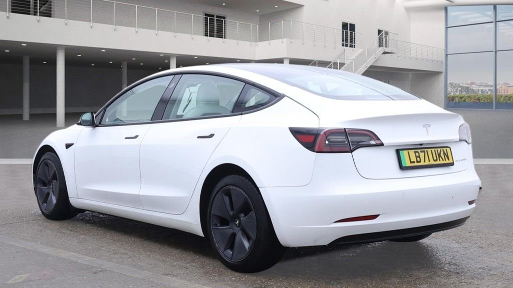 Used Tesla Model 3 2021 for sale - 77236490: Photo 5