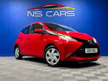 2015 (15) - 1.0 VVT-i x-play Hatchback 5dr Petrol Manual Euro 5 Euro 5 (68 ps)