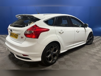 2013 (63) - 2.0T ST 5dr