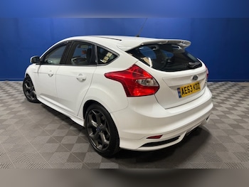 Used Ford Focus 2013 for sale - 75832980: Photo