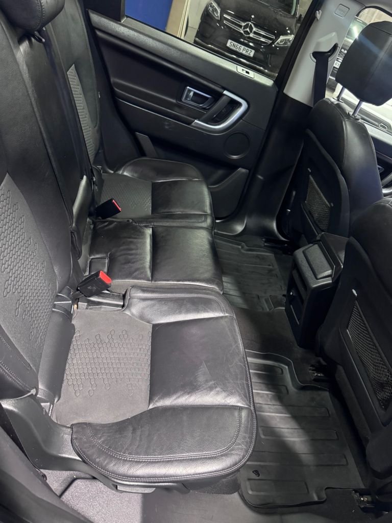 Used Land Rover Discovery Sport 2017 for sale - 76977427: Photo 10