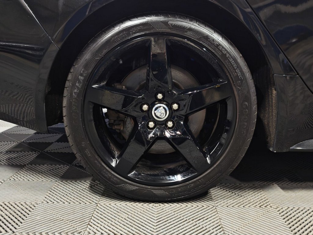 Used Jaguar XE 2017 for sale - 77178035: Photo 10