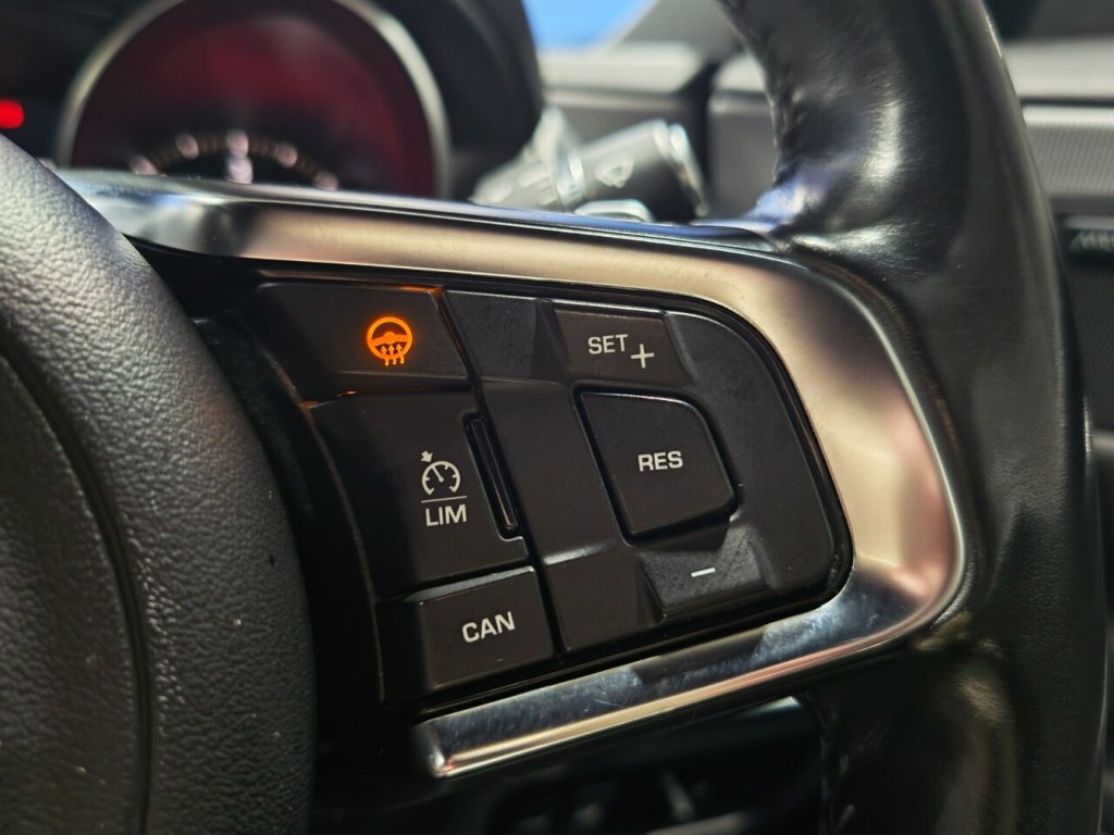 Used Jaguar XE 2017 for sale - 77178035: Photo 16