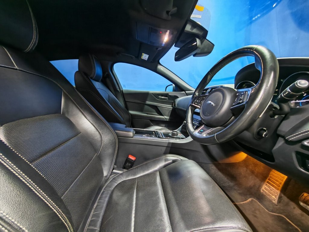 Used Jaguar XE 2017 for sale - 77178035: Photo 30