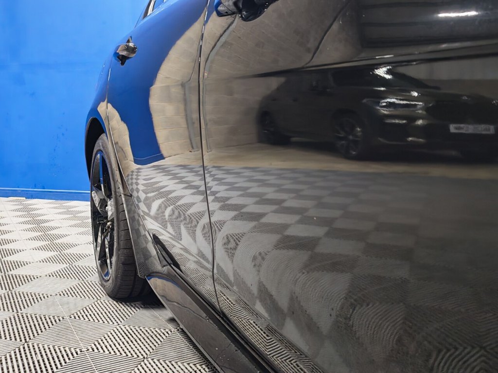 Used Jaguar XE 2017 for sale - 77178035: Photo 35