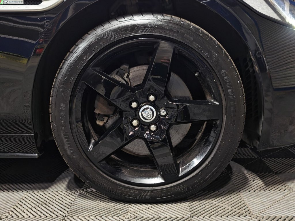 Used Jaguar XE 2017 for sale - 77178035: Photo 9