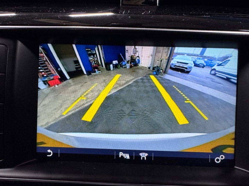 Used Jaguar F-Pace 2018 for sale - 77621738: Photo 21