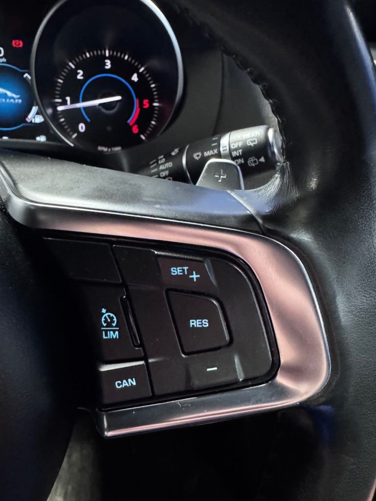 Used Jaguar F-Pace 2018 for sale - 77621738: Photo 25