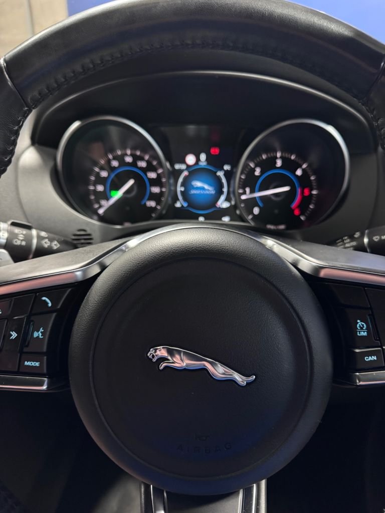 Used Jaguar F-Pace 2018 for sale - 77621738: Photo 26