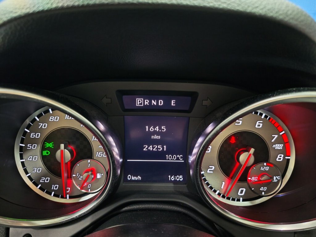 Used Mercedes-Benz SLK 2014 for sale - 77082357: Photo 24