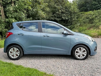 Used Hyundai i10 2015 for sale - 79529222: Photo