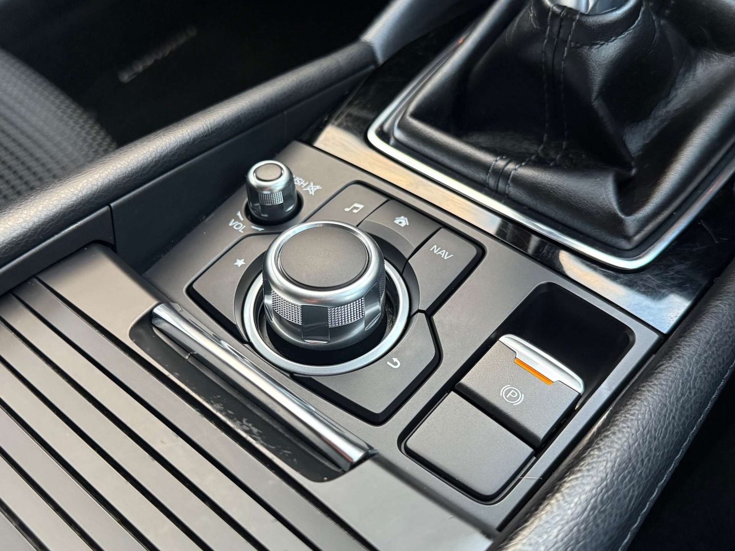 Used Mazda Mazda3 2018 for sale - 76709163: Photo 41