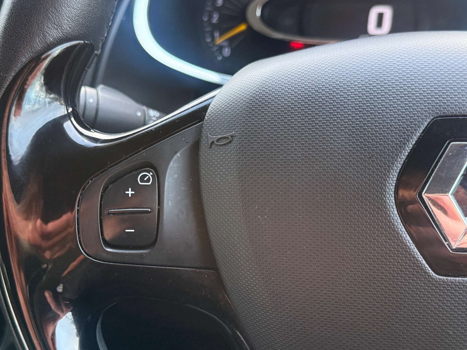 Used Renault Clio 2014 for sale - 77640545: Photo 14