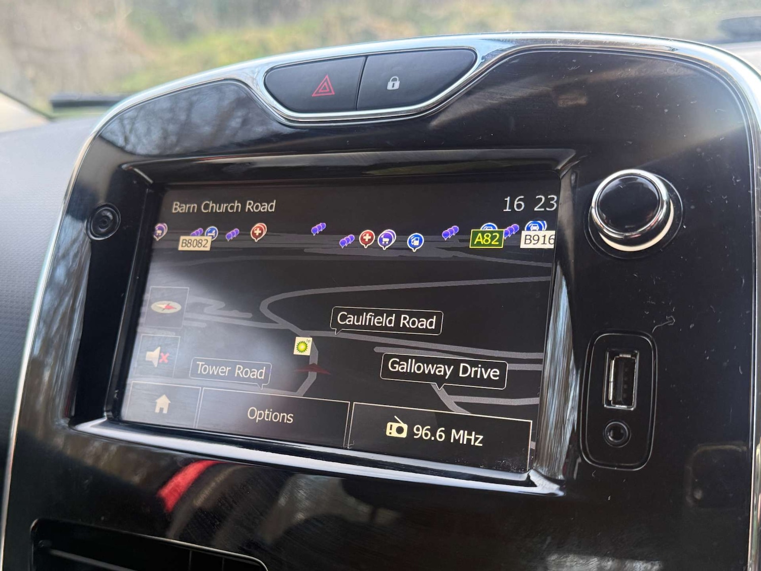 Used Renault Clio 2014 for sale - 77640545: Photo 17