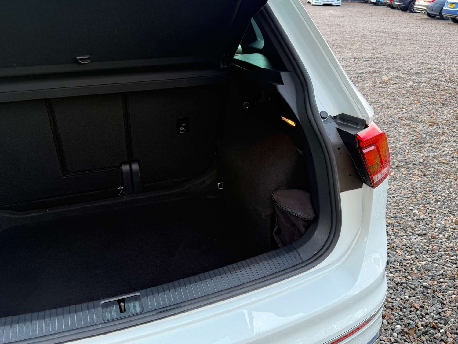 Used Volkswagen Tiguan 2021 for sale - 76756918: Photo 11