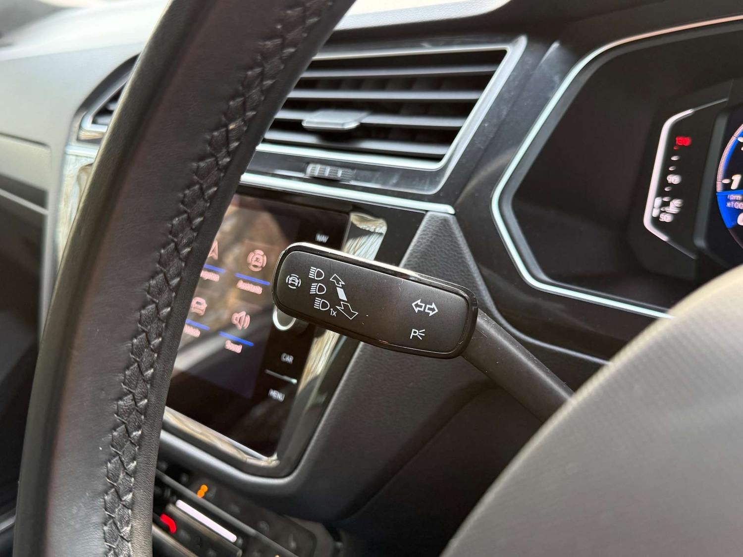 Used Volkswagen Tiguan 2021 for sale - 76756918: Photo 38