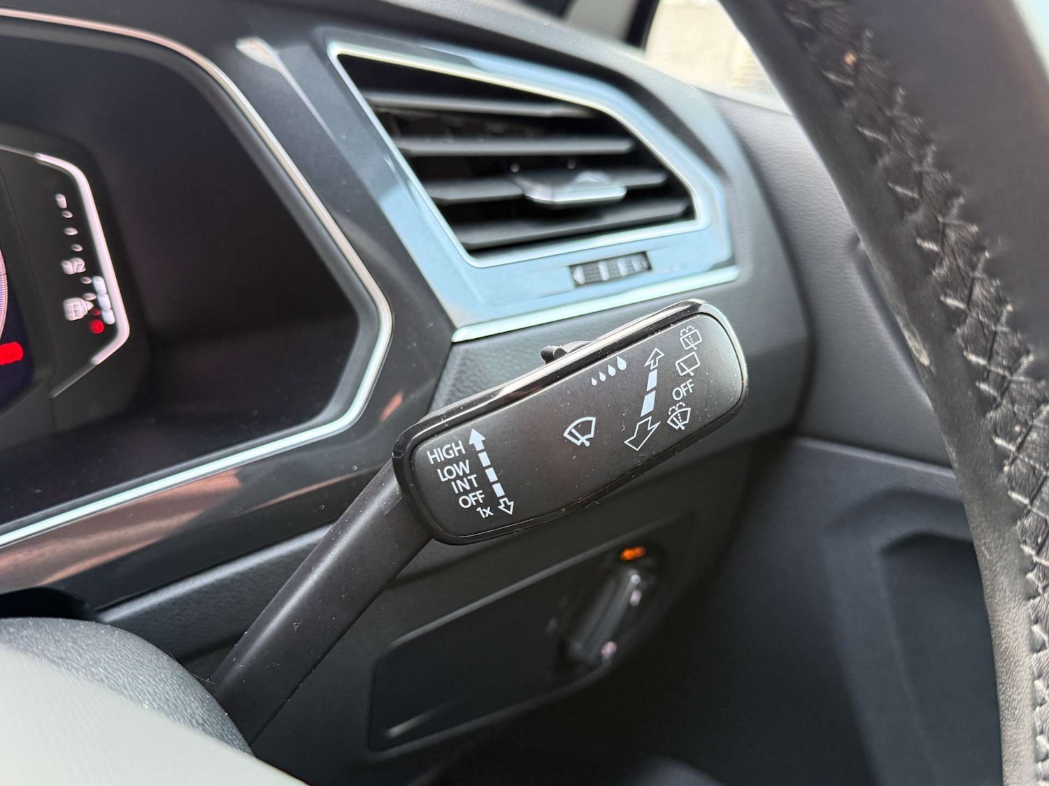 Used Volkswagen Tiguan 2021 for sale - 76756918: Photo 39