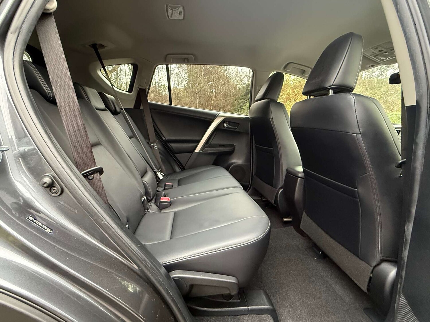 Used Toyota RAV4 2015 for sale - 76685300: Photo 17