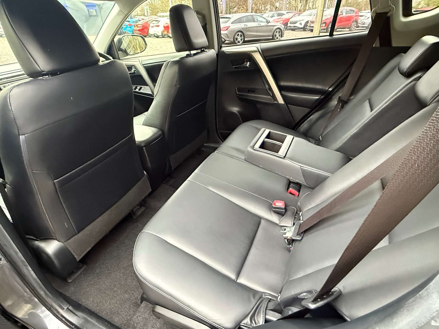 Used Toyota RAV4 2015 for sale - 76685300: Photo 22