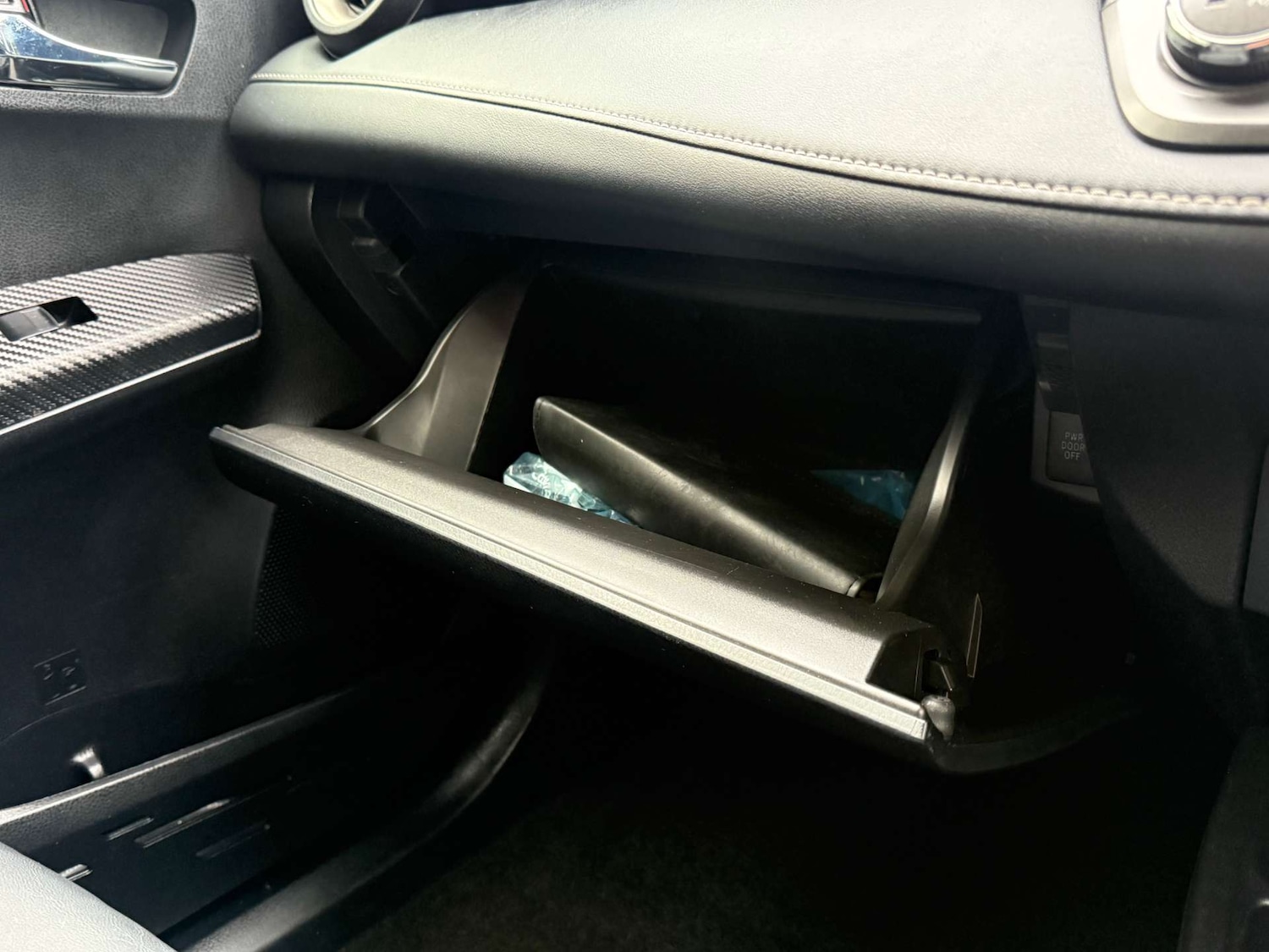 Used Toyota RAV4 2015 for sale - 76685300: Photo 42