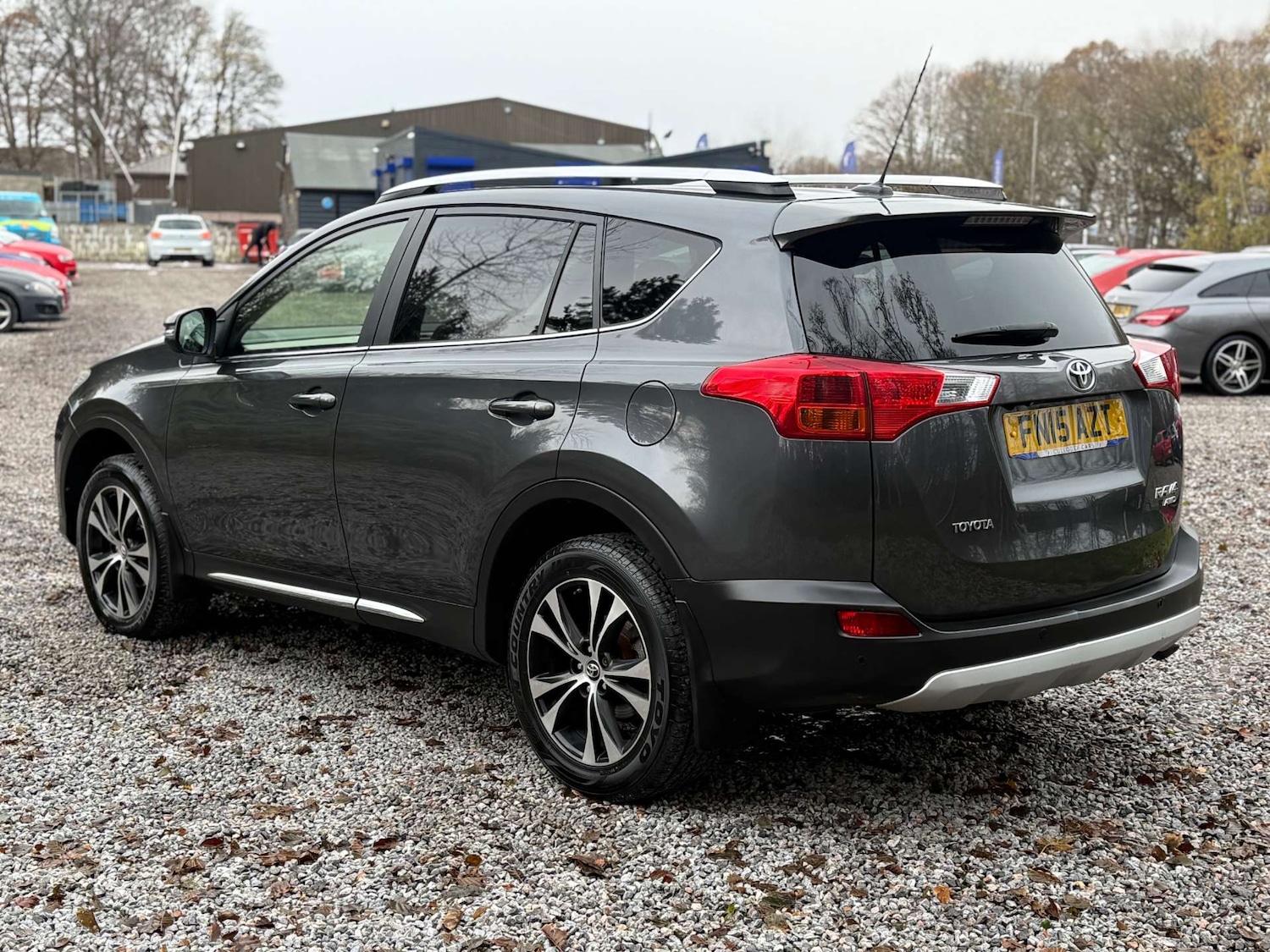 Used Toyota RAV4 2015 for sale - 76685300: Photo 5