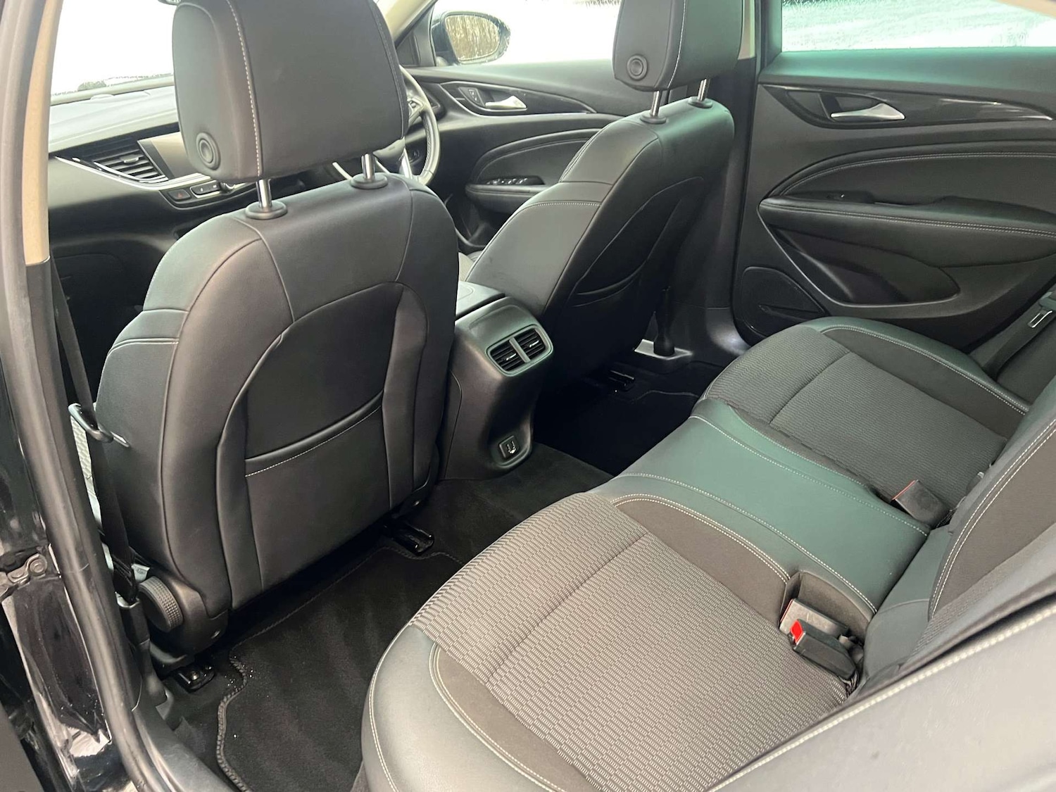 Used Vauxhall Insignia 2018 for sale - 77118048: Photo 18