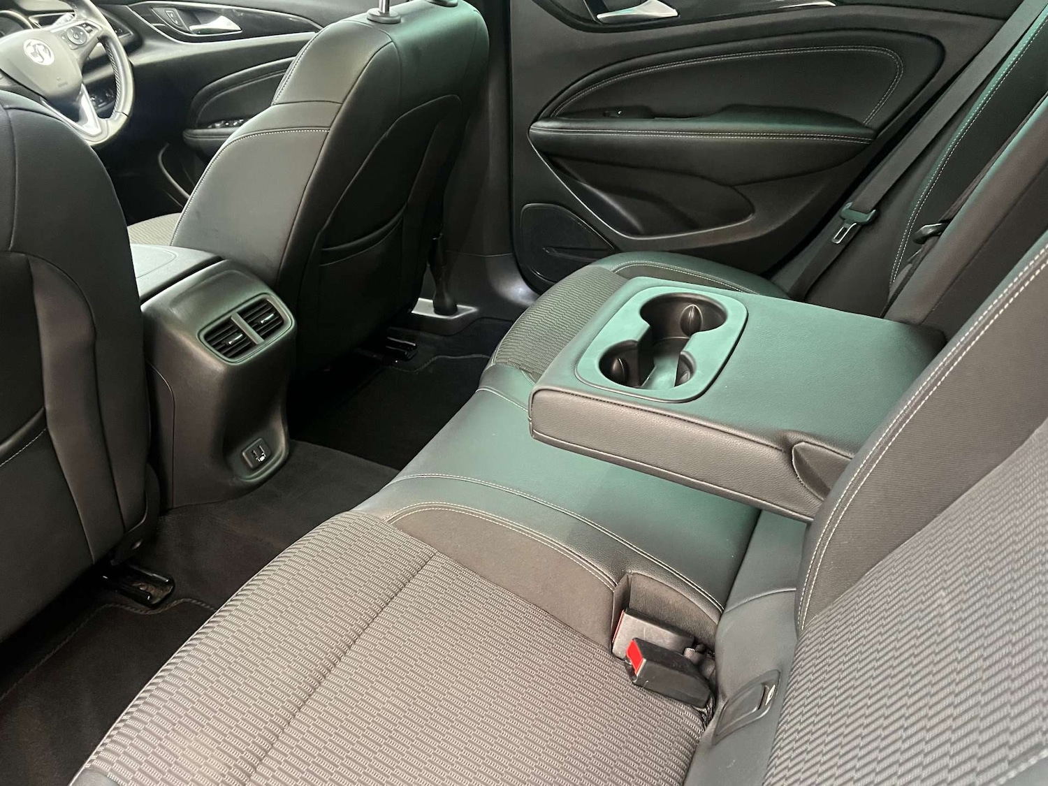 Used Vauxhall Insignia 2018 for sale - 77118048: Photo 21