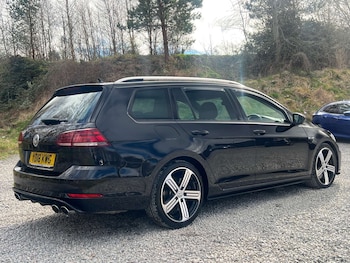 Used Volkswagen Golf 2018 for sale - 77809776: Photo