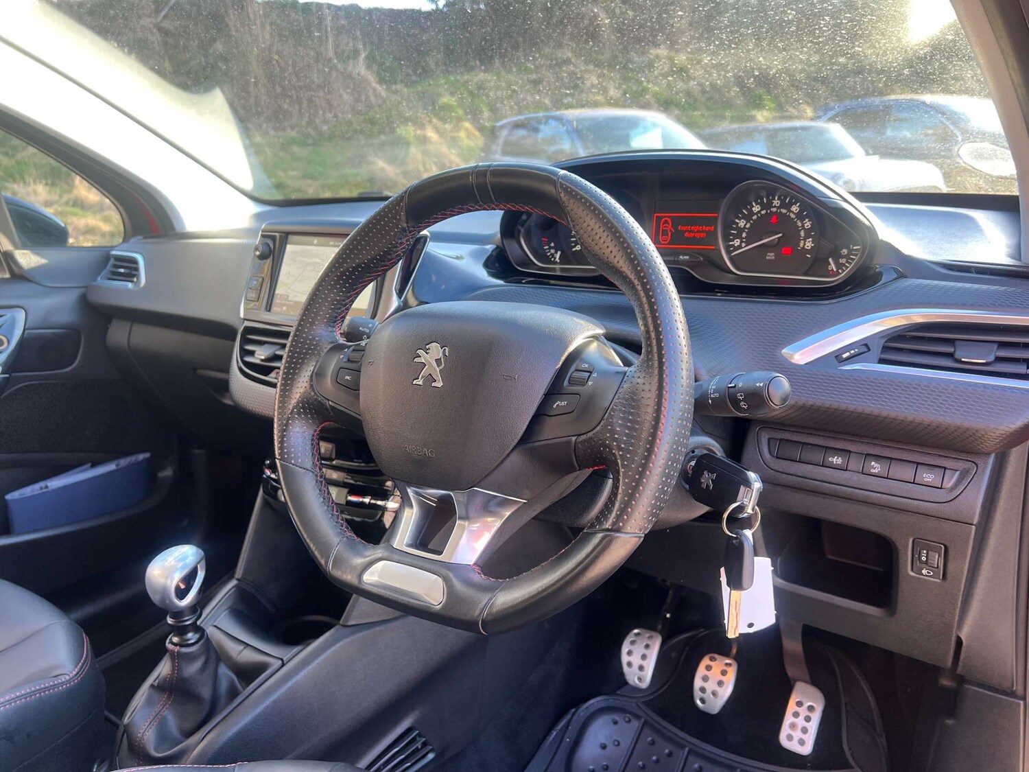 Used Peugeot 208 2018 for sale - 77717747: Photo 15