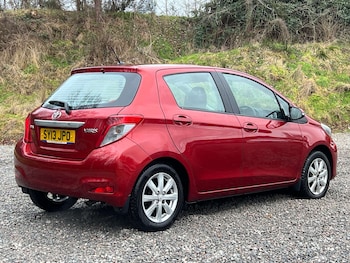 Used Toyota Yaris 2013 for sale - 77452471: Photo