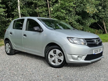 Used Dacia Sandero 2016 for sale - 79470735: Photo