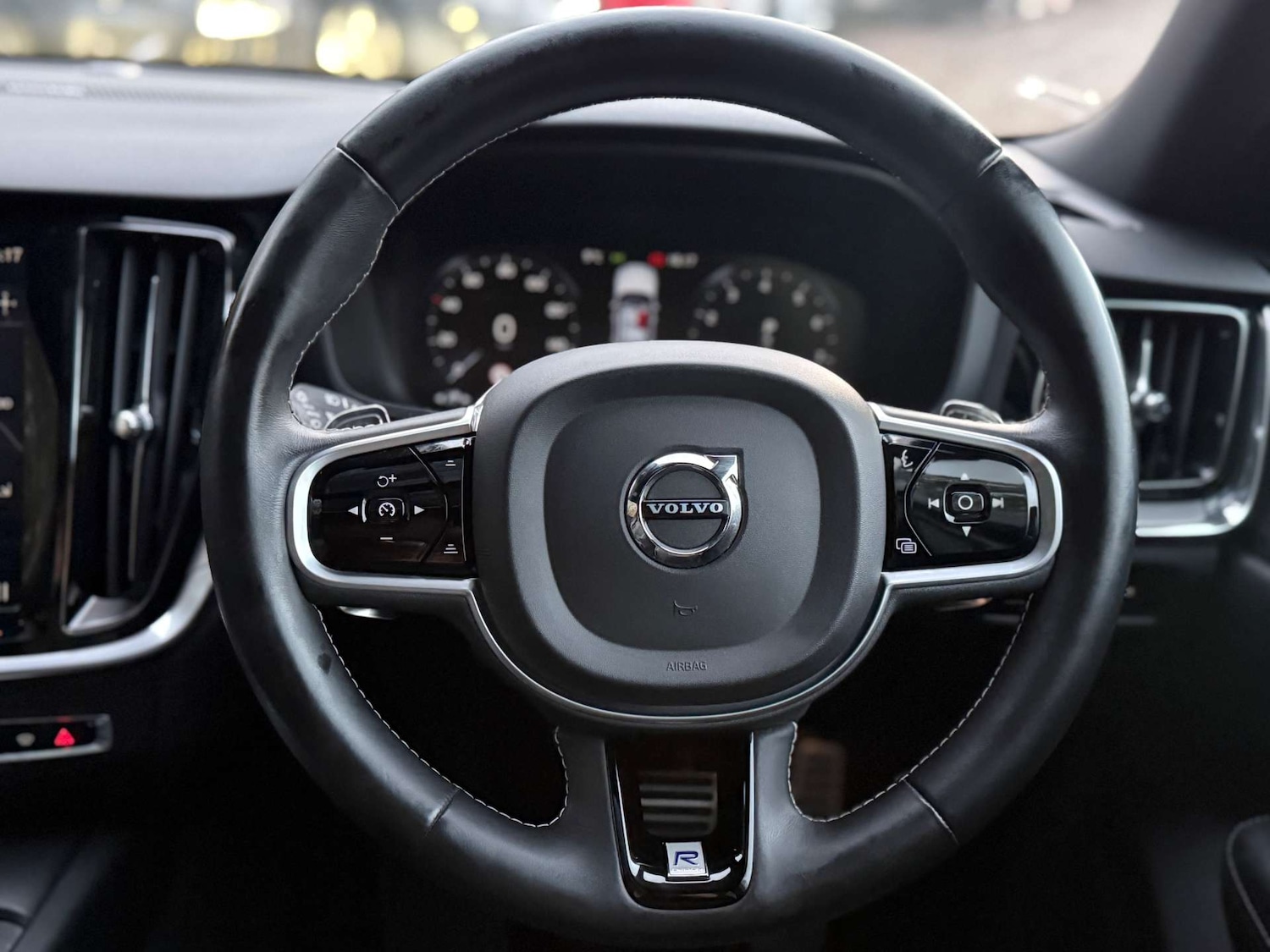 Used Volvo S60 2019 for sale - 76685305: Photo 32