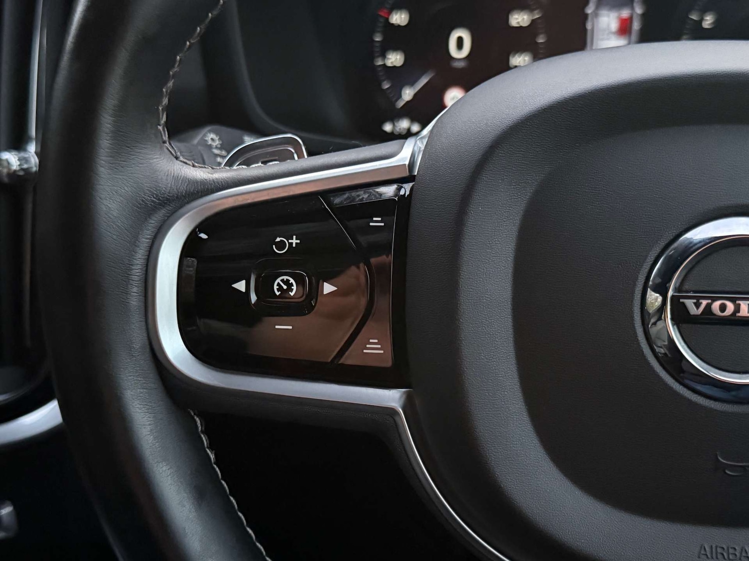 Used Volvo S60 2019 for sale - 76685305: Photo 45