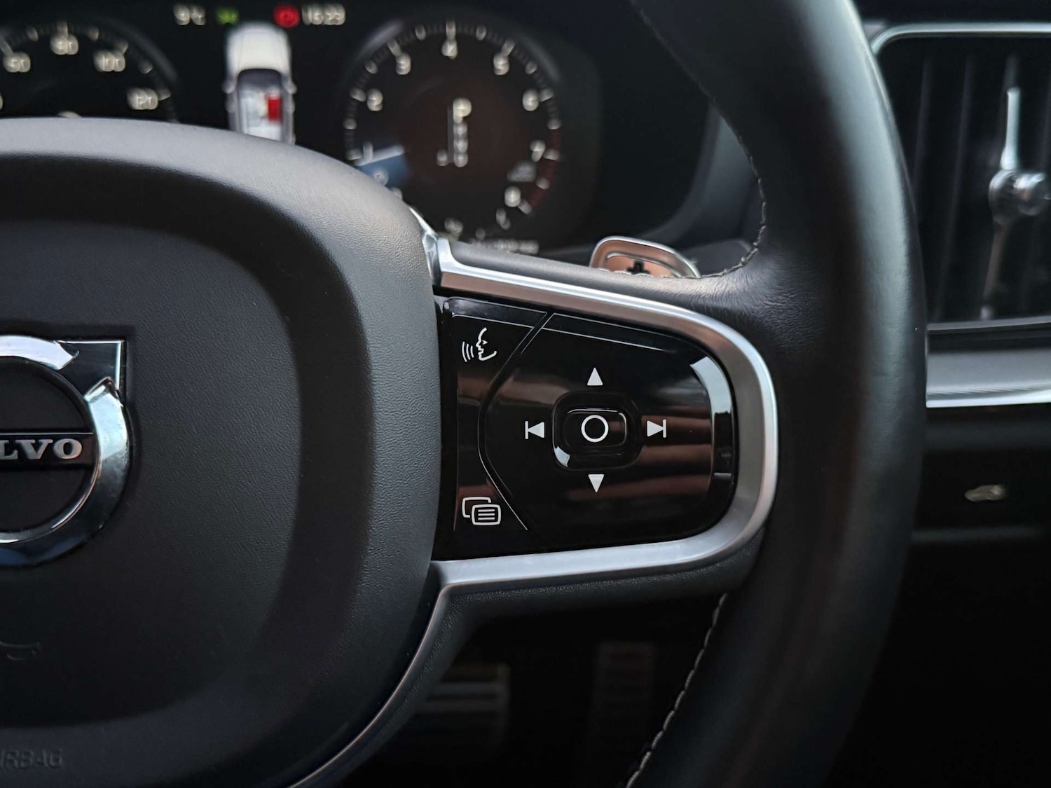 Used Volvo S60 2019 for sale - 76685305: Photo 46