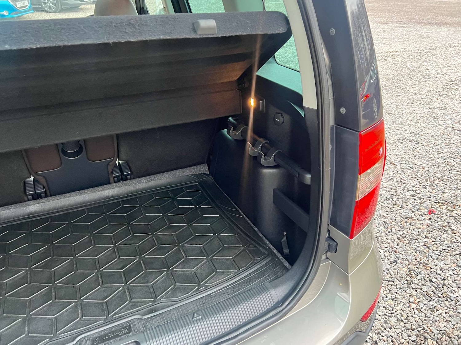 Used Skoda Yeti 2015 for sale - 77822620: Photo 43