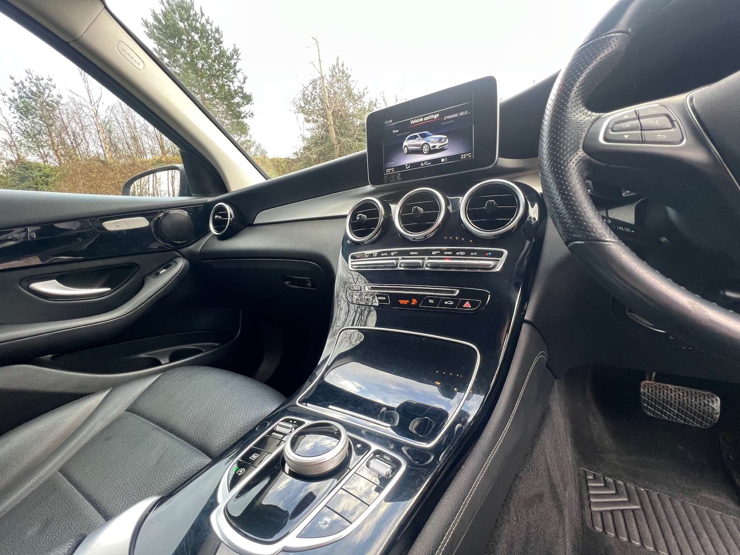 Used Mercedes-Benz GLC 2019 for sale - 77049341: Photo 30