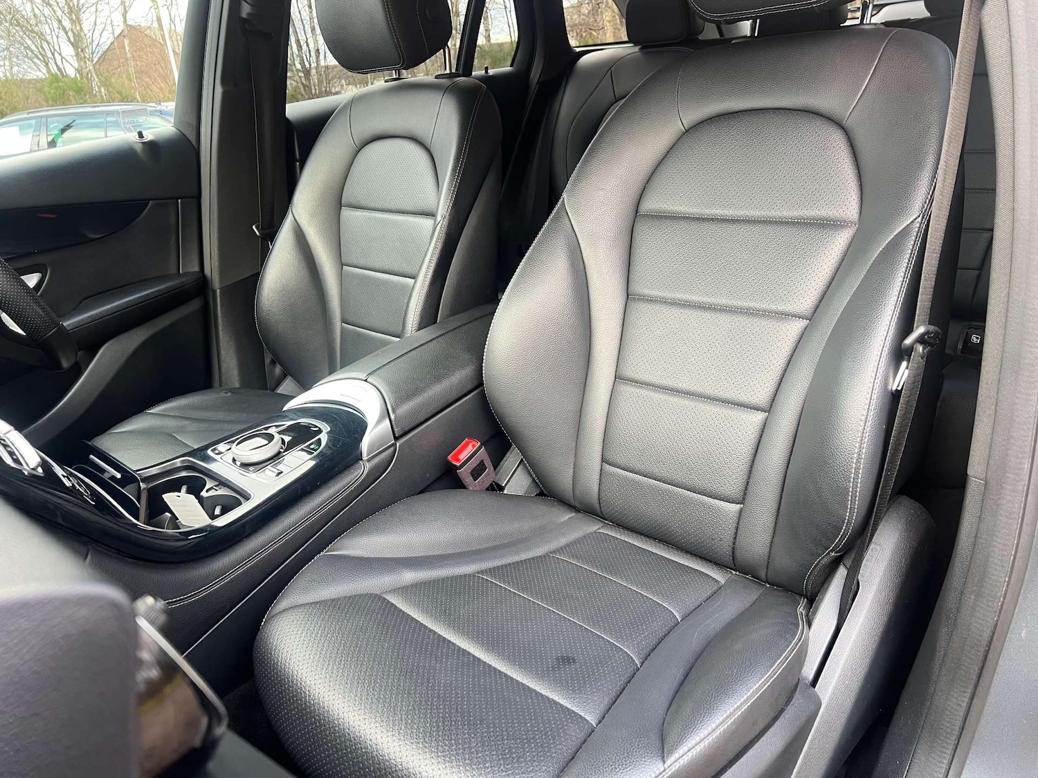 Used Mercedes-Benz GLC 2019 for sale - 77049341: Photo 33