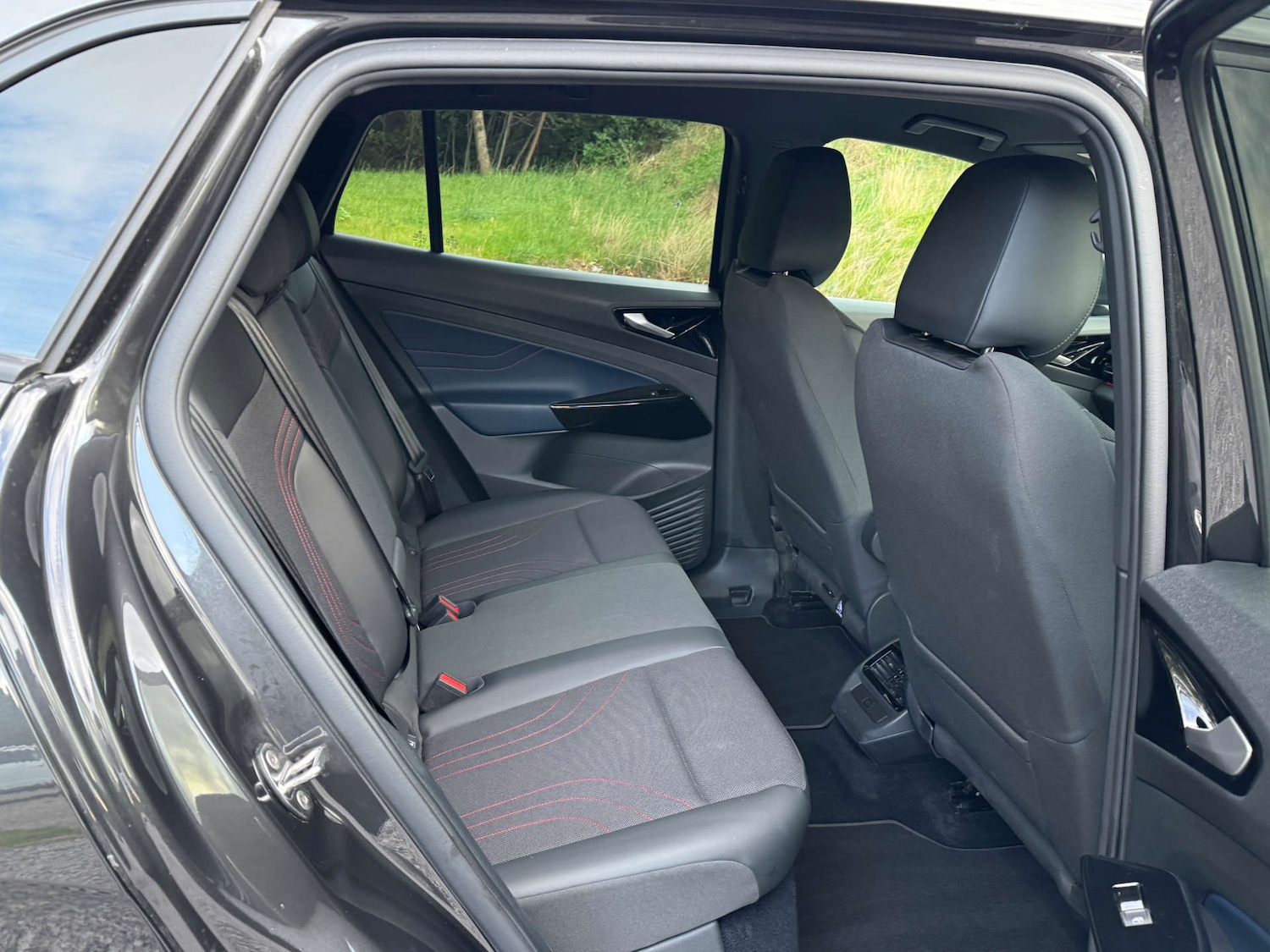 Used Volkswagen ID.4 2022 for sale - 76685269: Photo 10