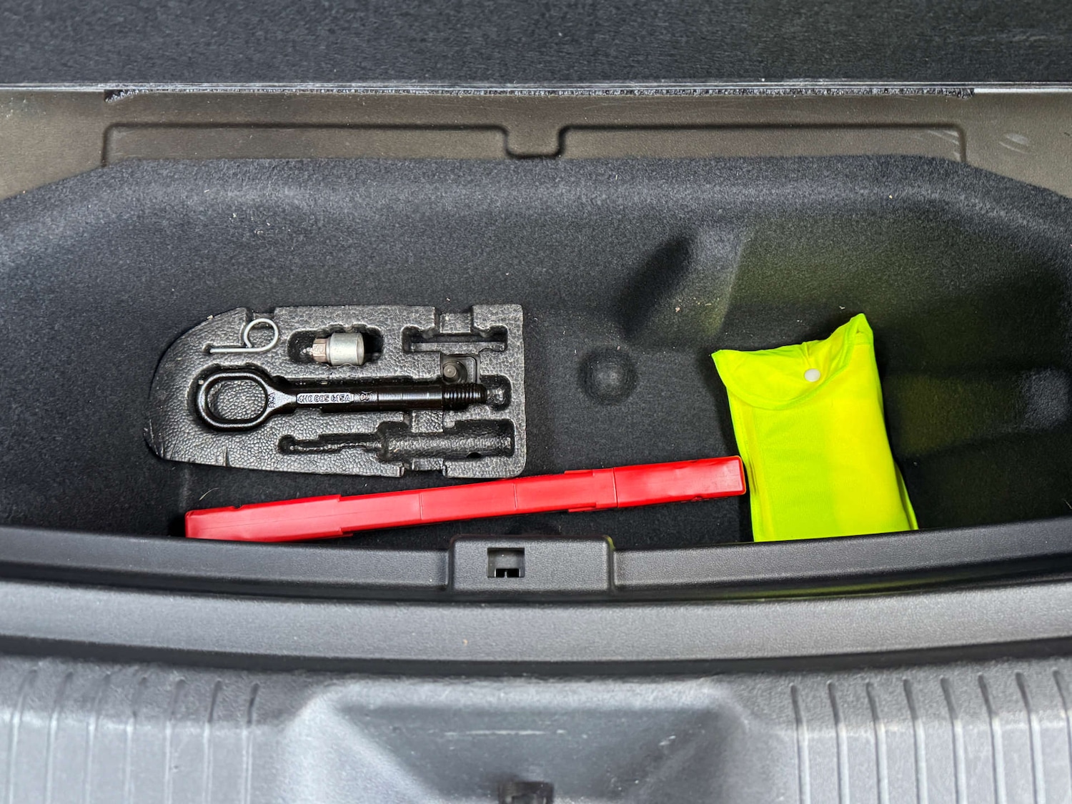 Used Volkswagen ID.4 2022 for sale - 76685269: Photo 11