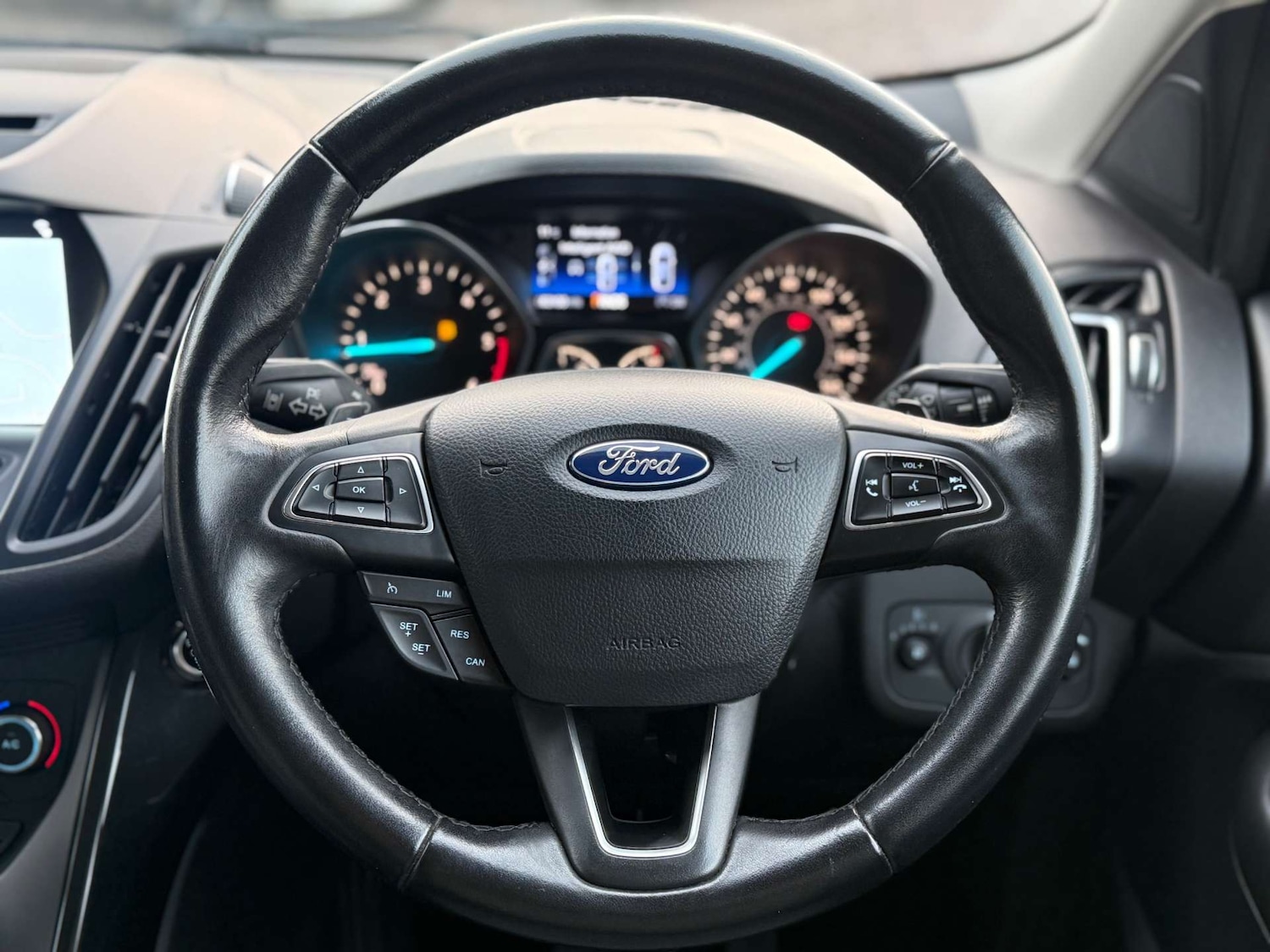Used Ford Kuga 2017 for sale - 76905252: Photo 33